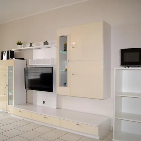 21074 Apartment