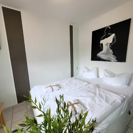 21074 Apartment
